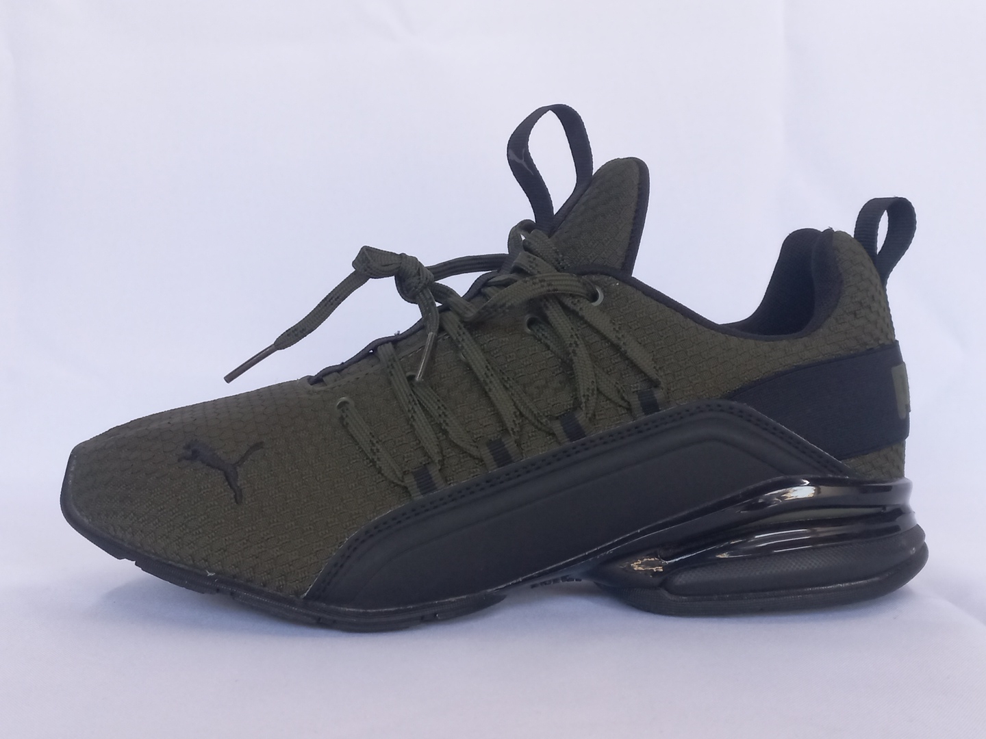 Puma Axelion NXT verde oscuro