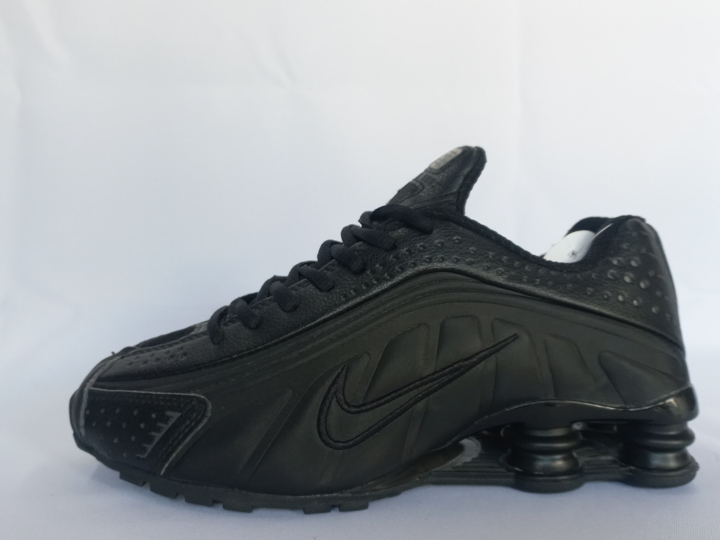 Nike Shox R4 negros